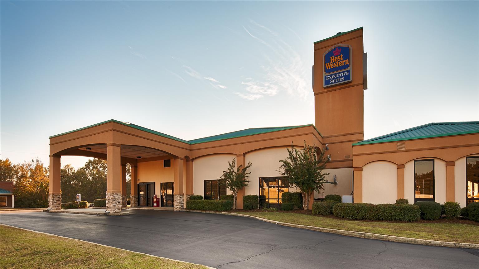 Western Executive Hotel