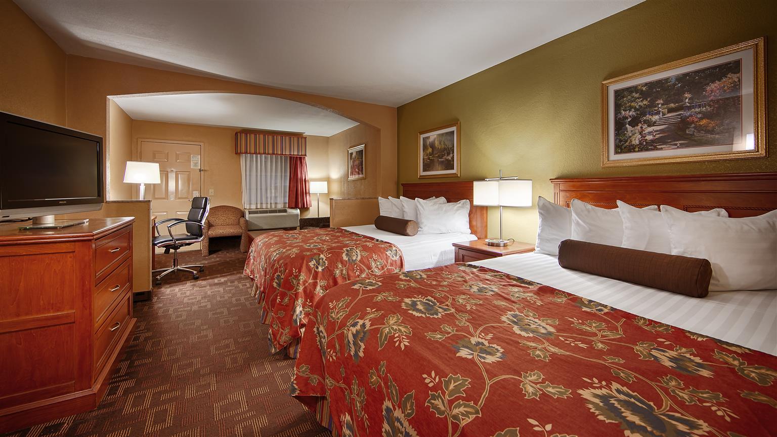 Western Executive Columbus
