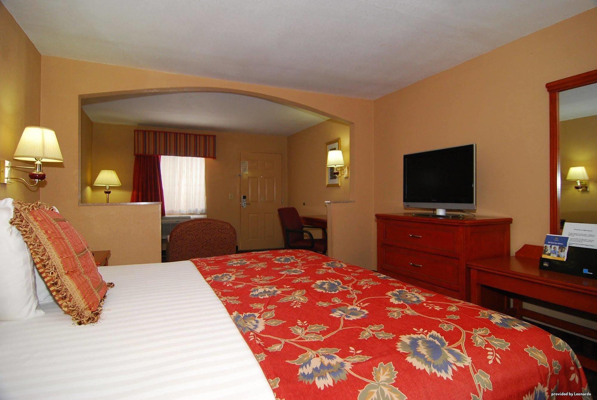 Hotel Western Executive 3*